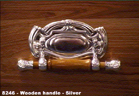 8246 - Wooden handle - silver